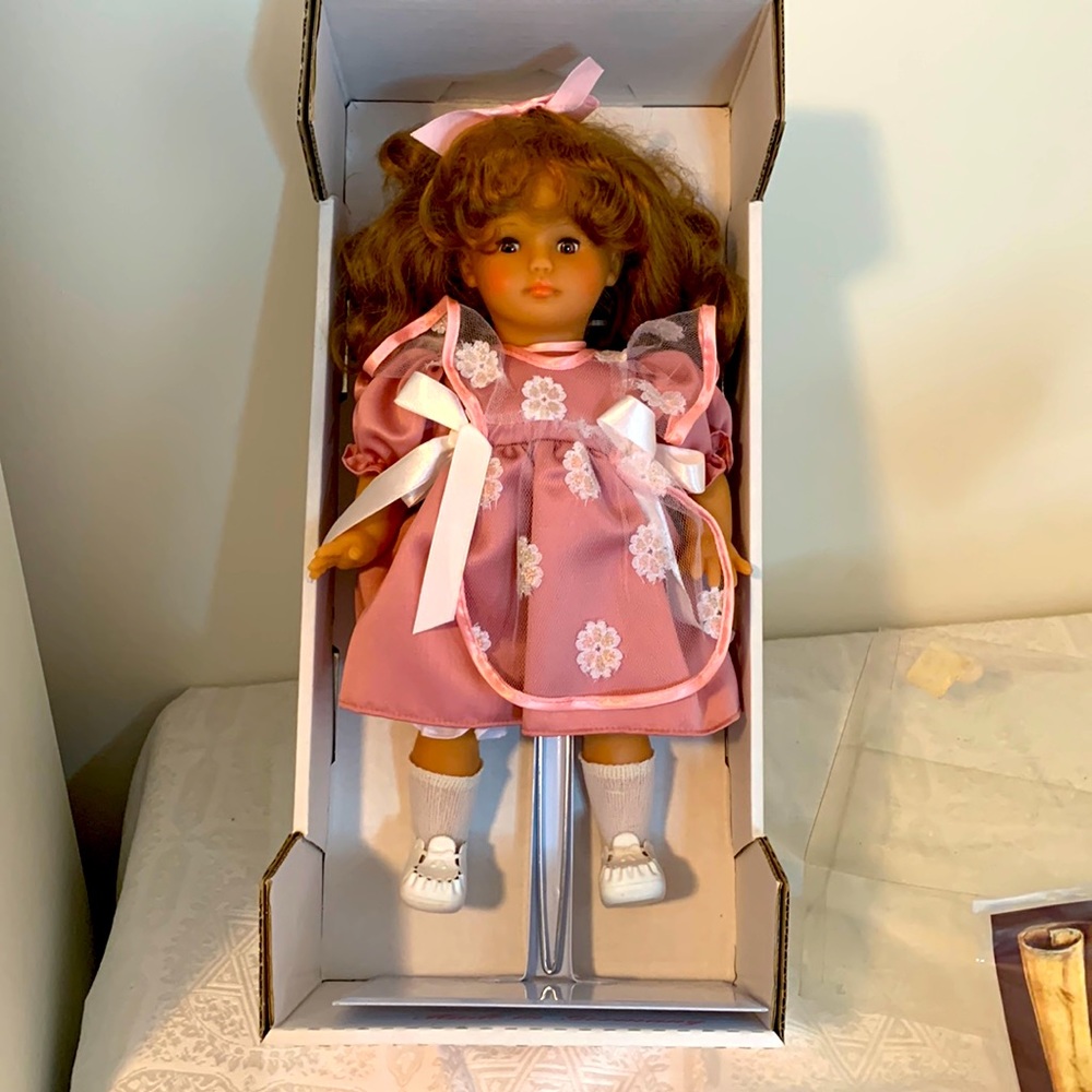 LISSI DOLL LENA LIMITED EDITION VINTAGE German doll.